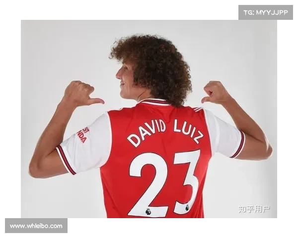 大卫路易斯踢球位置解析及防守进攻技巧全面详解